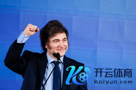 阿根廷总统哈维尔·米莱于2024年12月14日介怀大利罗马举行的Atreju会议上说话