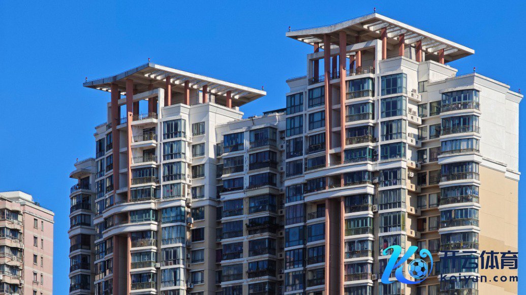 2024年5月28日，上海，黄浦区中山南路隔邻的住宅区。视觉中国 图